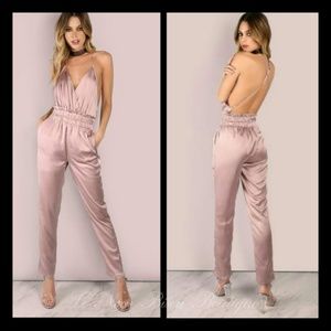 😍Gorgeous Jumpsuit😍